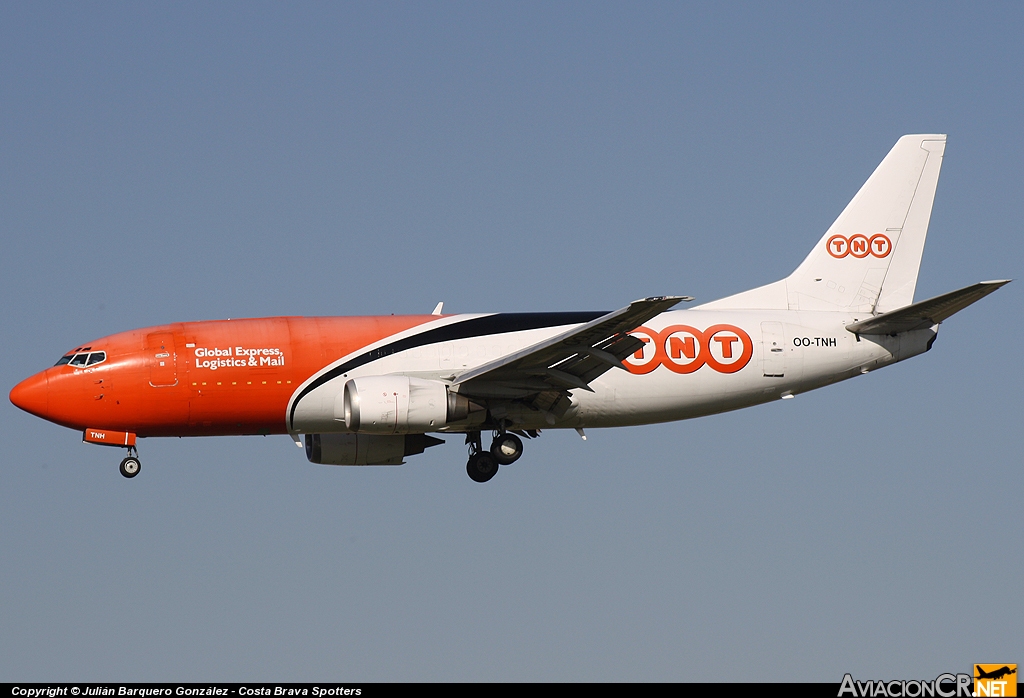 OO-TNH - Boeing 737-301 - TNT