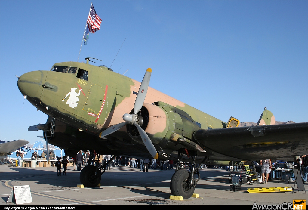 N2805J - Douglas AC-47D Spooky - Privado