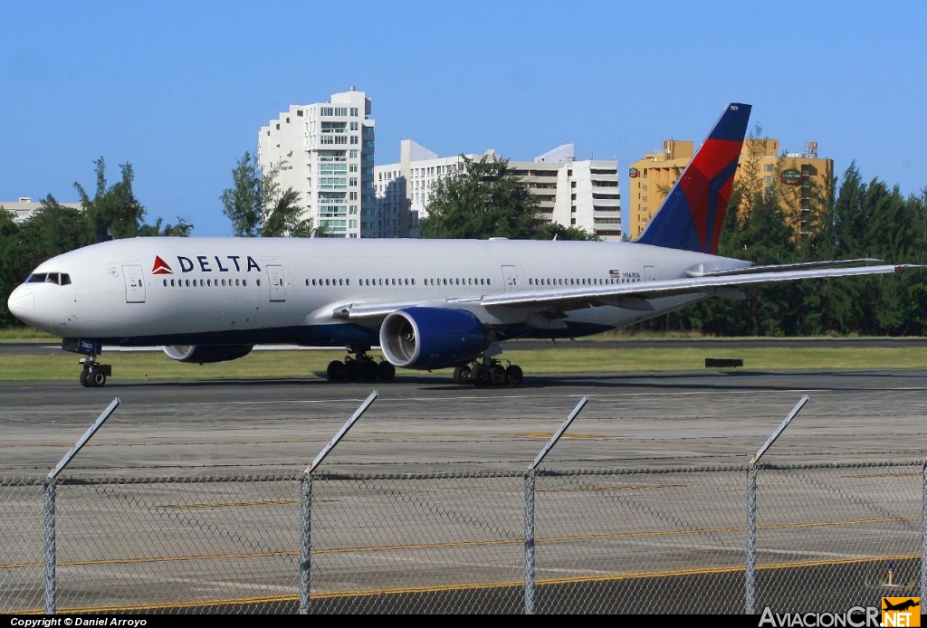 N867DA - Boeing 777-232/ER - Delta Airlines