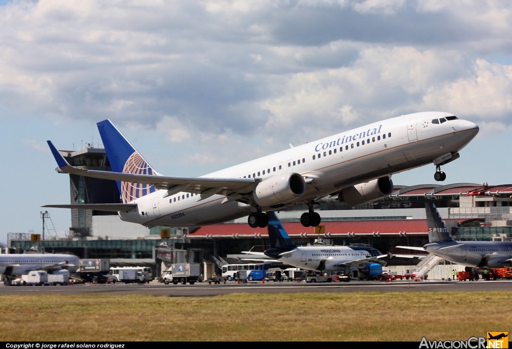N33294 - Boeing 737-824 - Continental Airlines