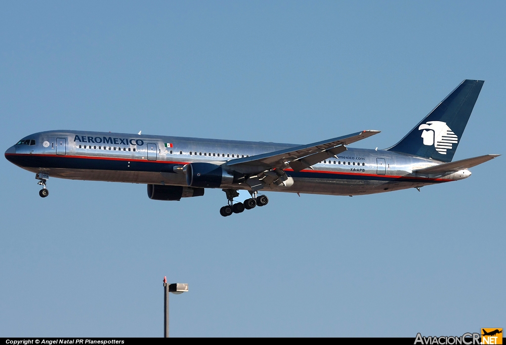 XA-APB - Boeing 767-3Q8(ER) - Aeromexico