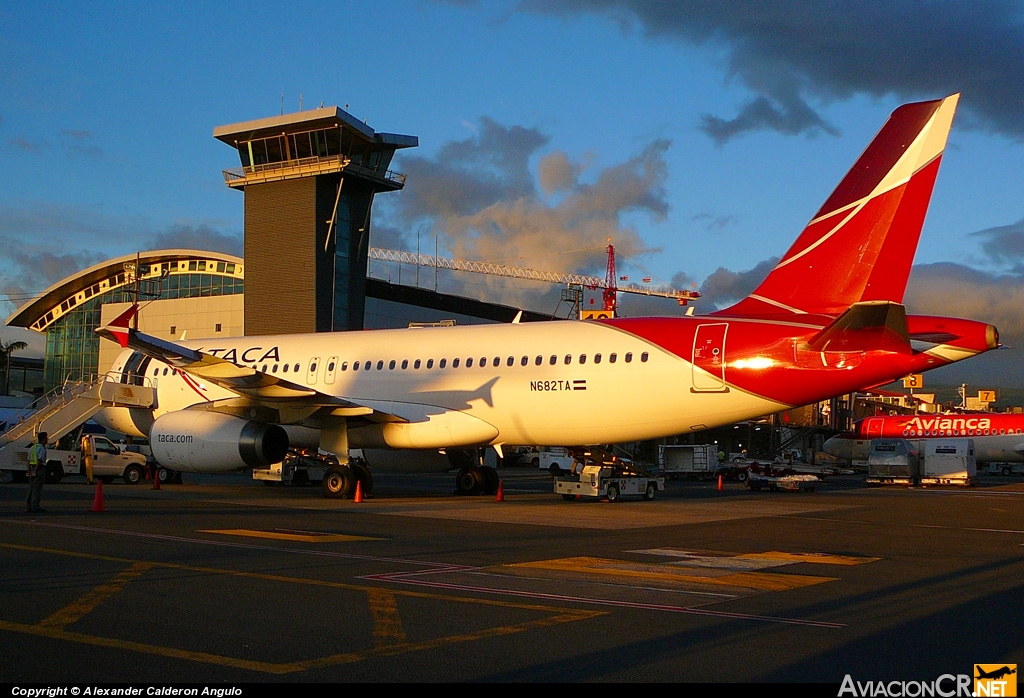 N682TA - Airbus A320-233 - TACA