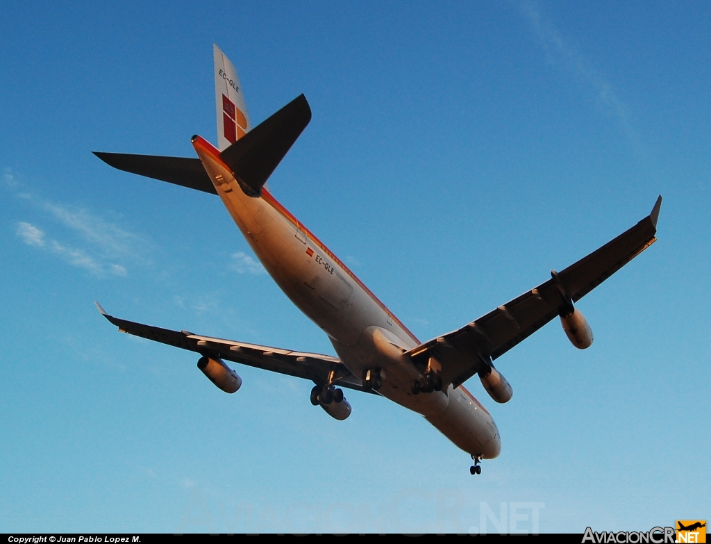 EC-GLE - Airbus A340-313 - Iberia