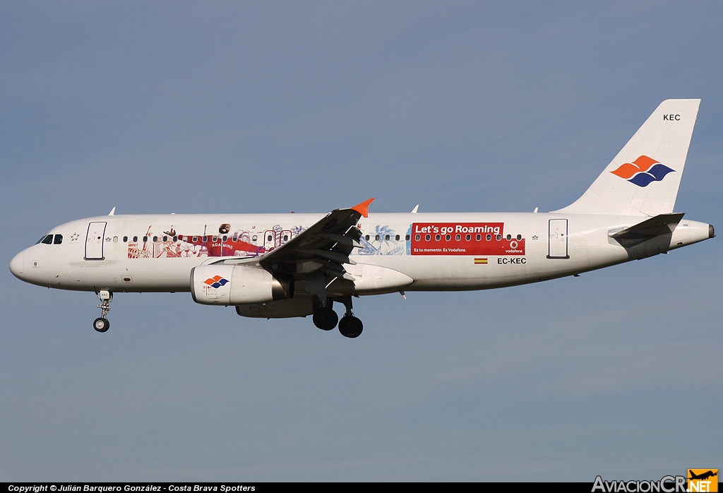 EC-KEC - Airbus A320-232 - Spanair