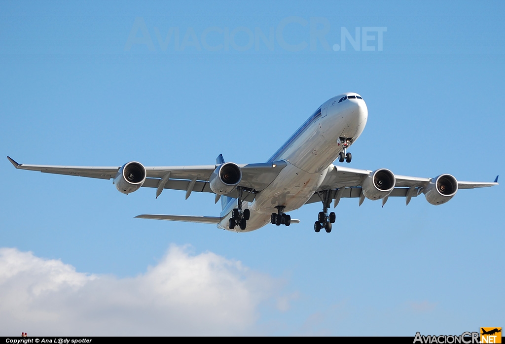 9V-SGC - Airbus A340-541 - Singapore Airlines