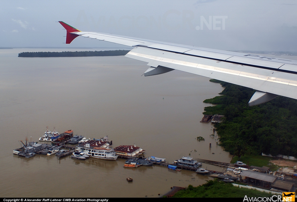 PR-MHU - Airbus A320-214 - TAM