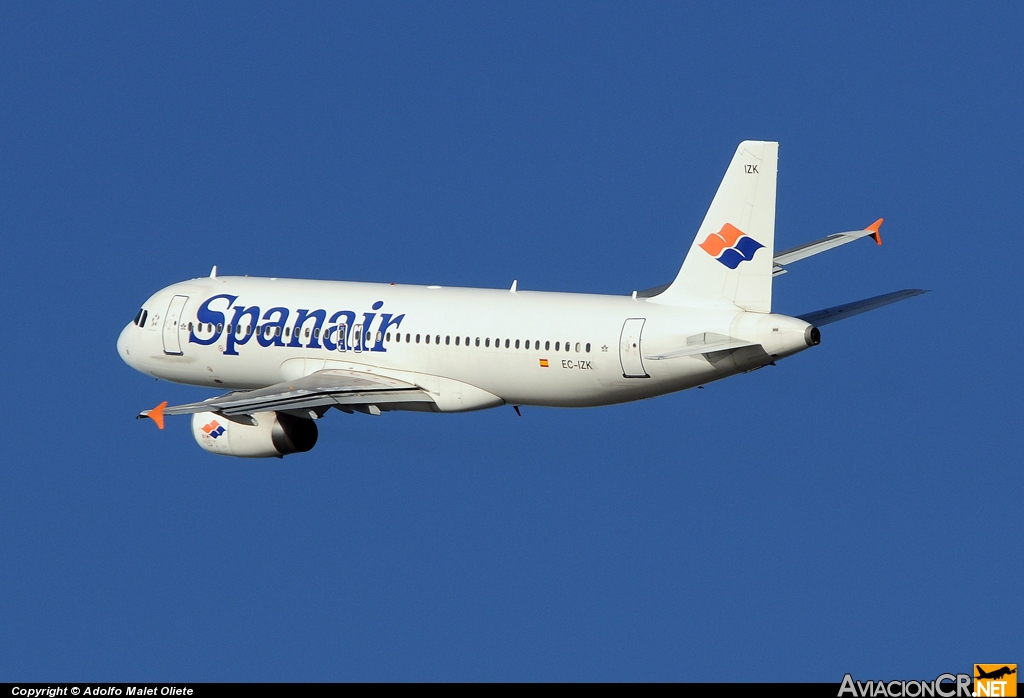 EC-IZK - Airbus A320-232 - Spanair