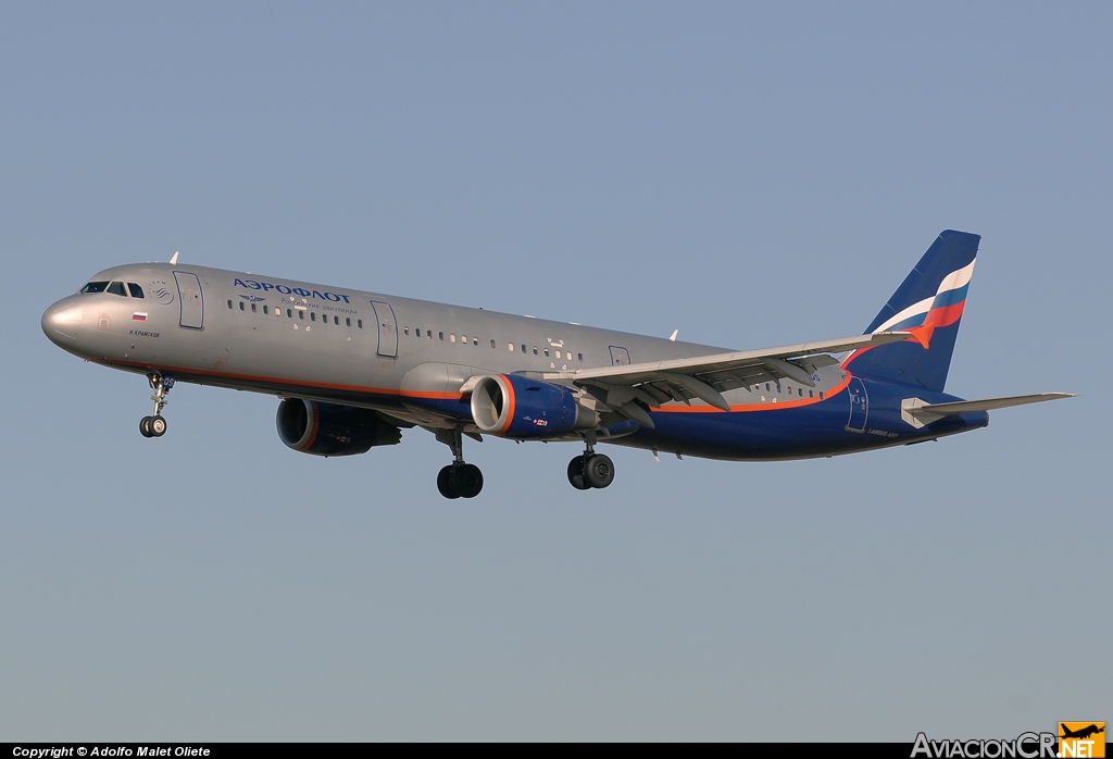 VP-BQS - Airbus A321-211 - Aeroflot