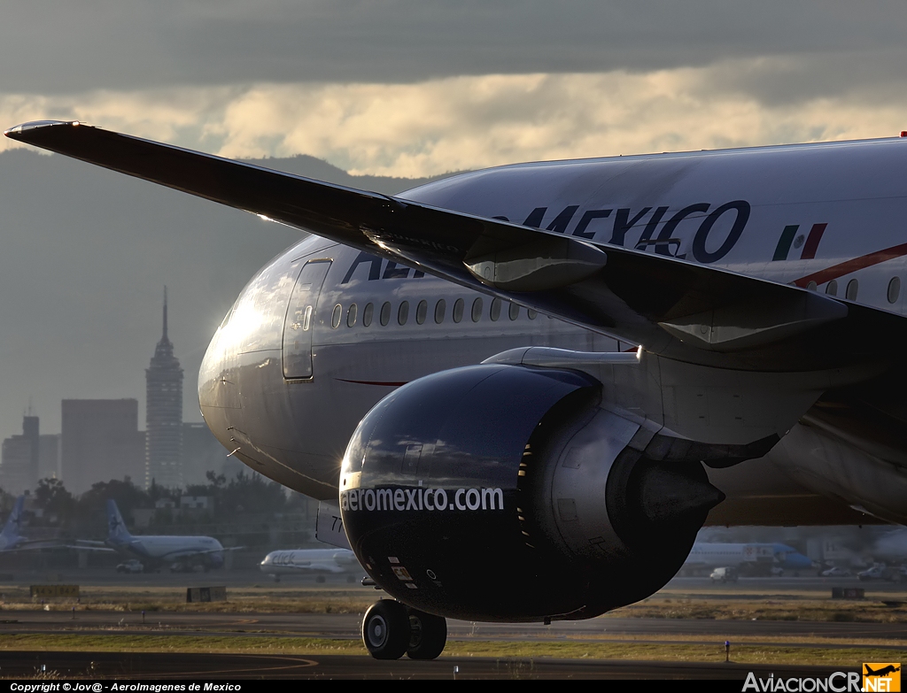 N776AM - Boeing 777-2Q8/ER - Aeromexico