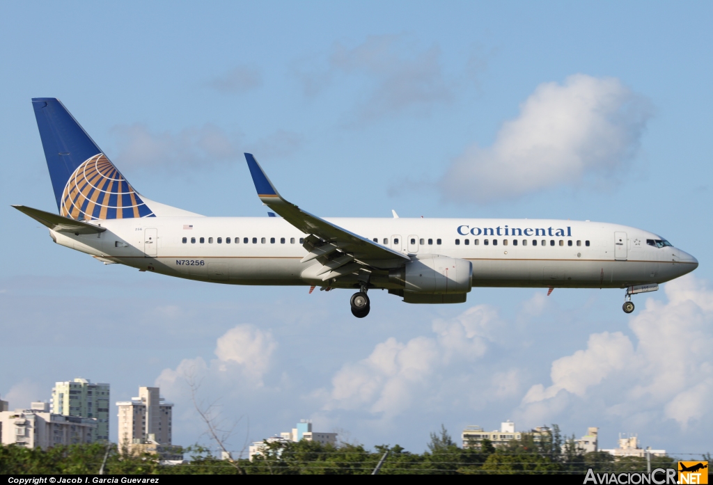 N73256 - Boeing 737-824 - Continental Airlines