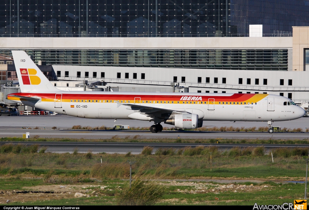 EC-IXD - Airbus A321-211 - Iberia