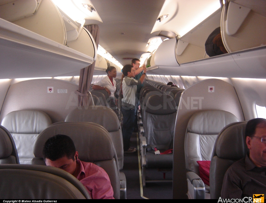 TI-BCG - Embraer 190-100IGW - TACA International Airlines