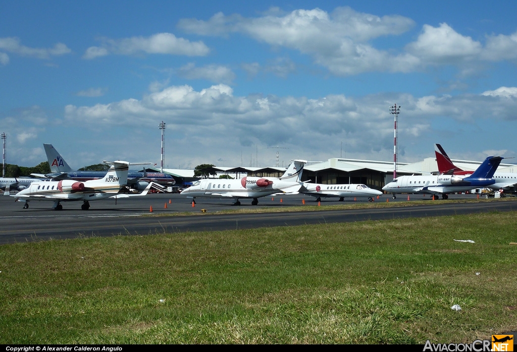 N37BM - Learjet 31 - Privado