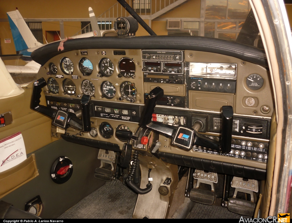 TI-ANI - Piper PA-28-181 Cherokee Archer II - ECDEA - Escuela Costarricense de Aviación