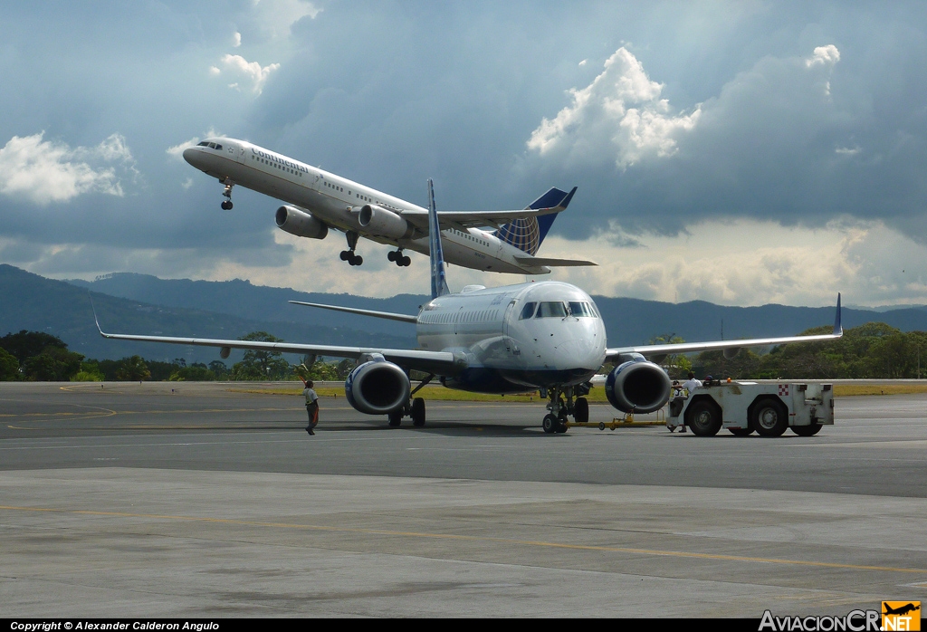 N249JB - Embraer 190-100IGW - Jet Blue