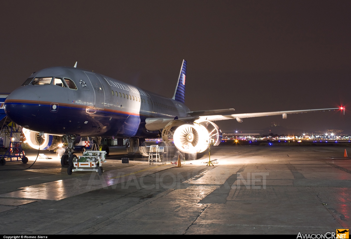 N811UA - Airbus A319-131 - United Airlines