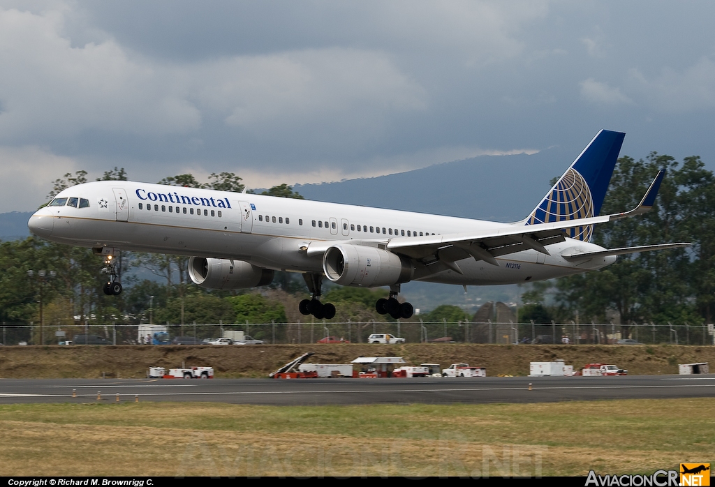 N12116 - Boeing 757-224 - Continental Airlines