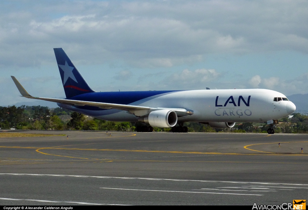 CC-CZZ - Boeing 767-316F(ER) - LAN Cargo