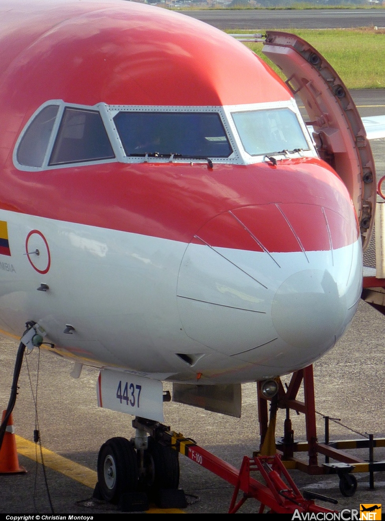 HK-4437 - Fokker 100 - Avianca Colombia