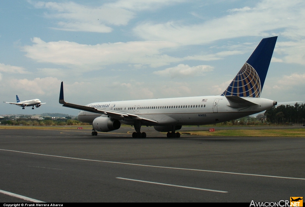 N14102 - Boeing 757-224 - Continental Airlines