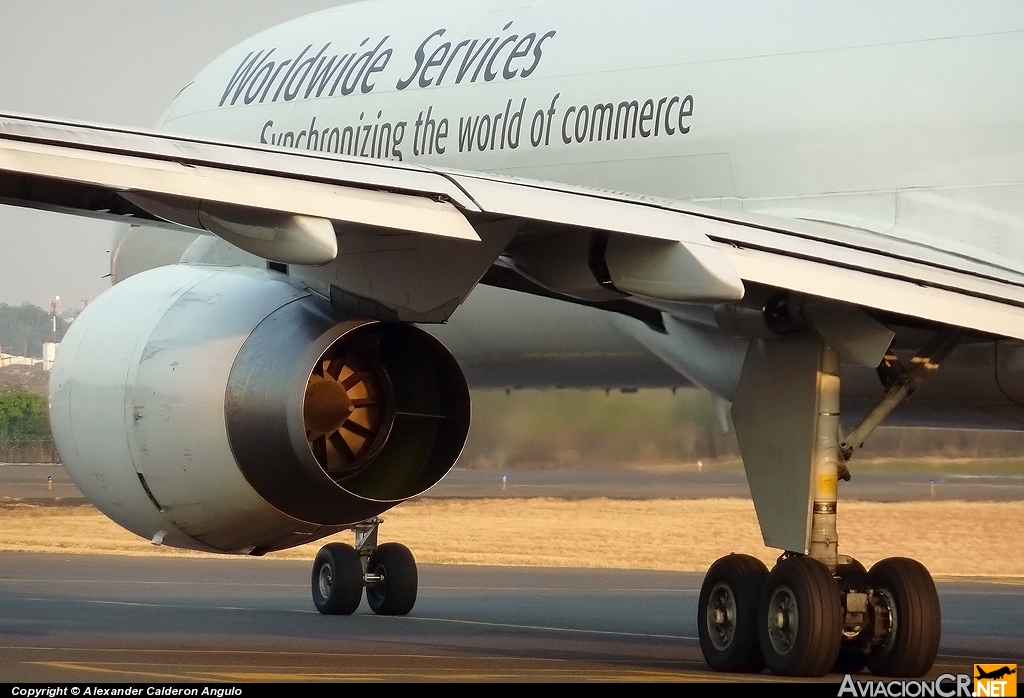 N446UP - Boeing 757-24APF - UPS - United Parcel Service