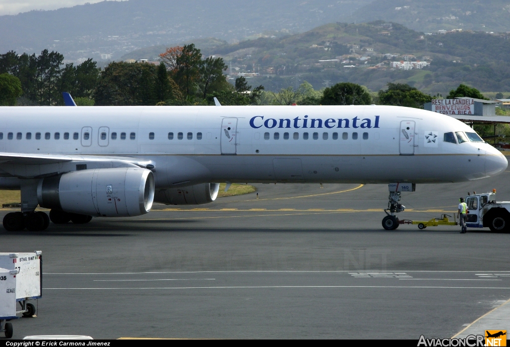 N41140 - Boeing 757-224 - Continental Airlines