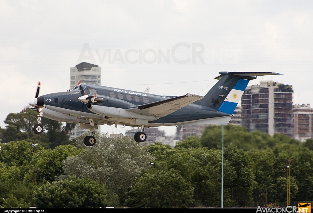 4-F-42 - Beechcraft Super King Air B200 - Armada de Argentina