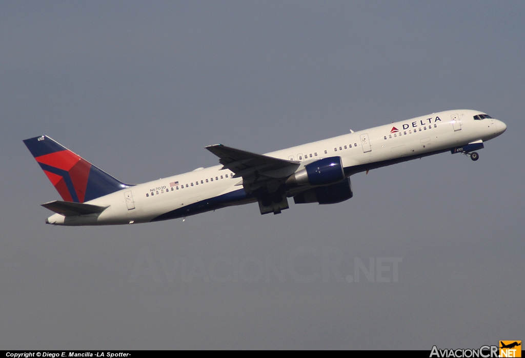 N6703D - Boeing 757-232 - Delta Airlines