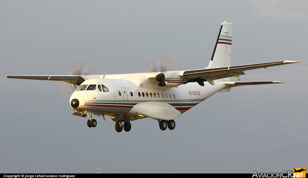 N196D - CASA CN-235-300 - Privado