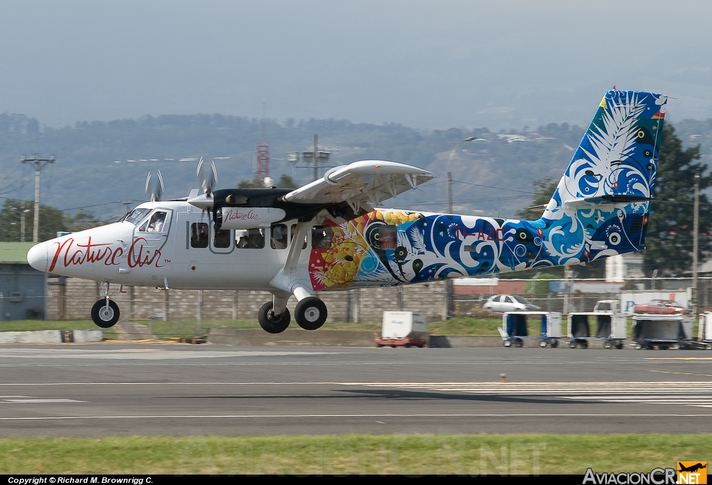 TI-AZC - De Havilland Canada DHC-6-300 Twin Otter - Nature Air