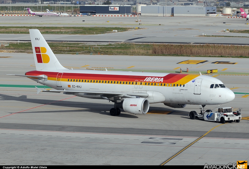 EC-KHJ - Airbus A320-214 - Iberia