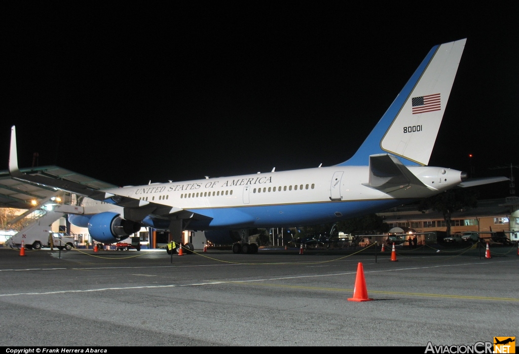 98-0001 - Boeing C-32A (757-2G4) - USAF - United States Air Force - Fuerza Aerea de EE.UU
