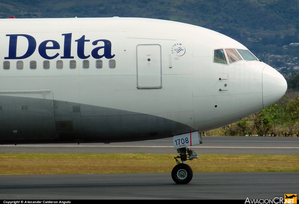 N178DZ - Boeing 767-332/ER - Delta Air Lines