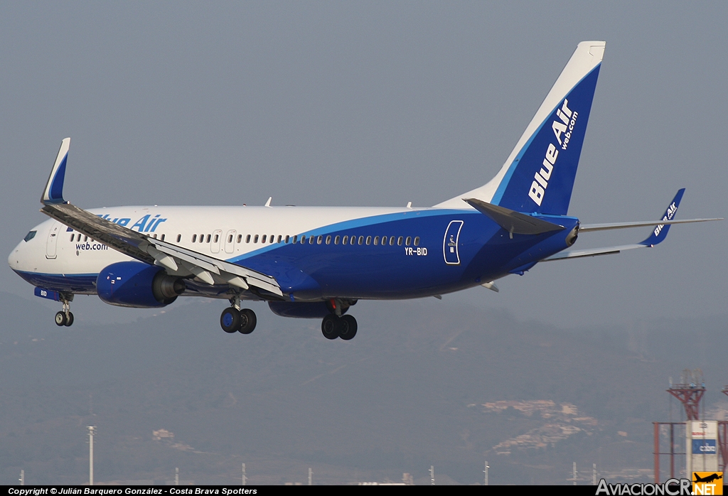YR-BID - Boeing 737-86J - Blue Air