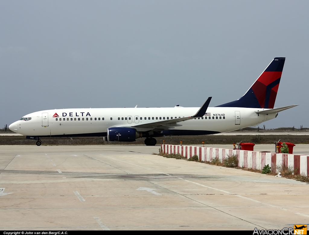 N3764D - Boeing 737-832 - Delta Airlines