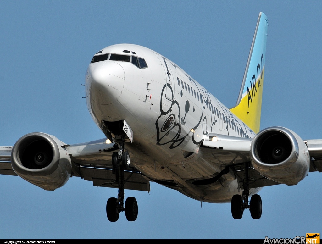 JA8196 - Boeing 737-54K - Air Do (Hokkaido International Airlines)