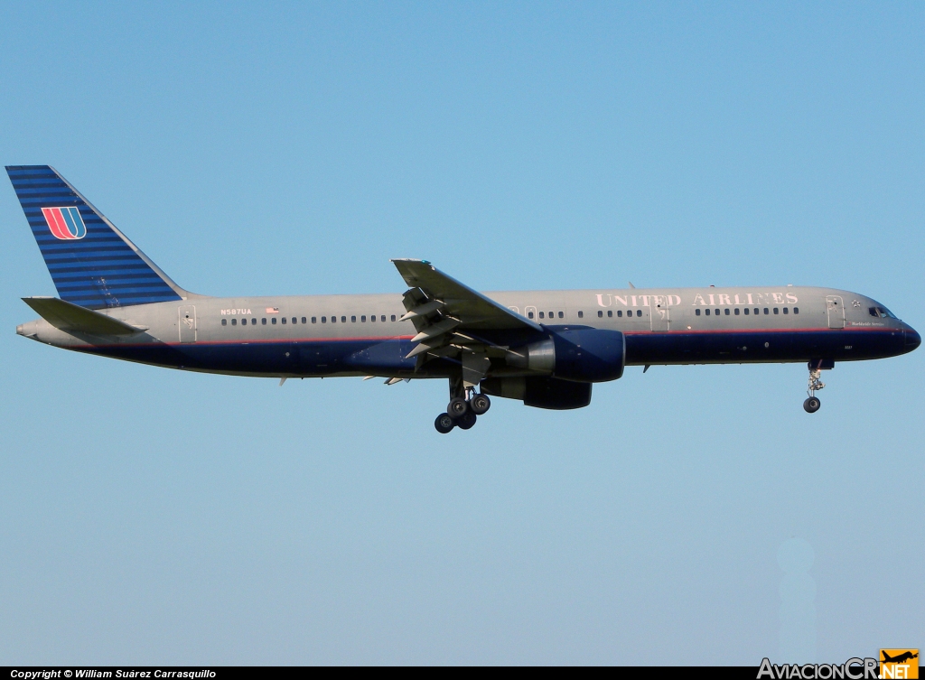 N587UA - Boeing 757-222 - United Airlines