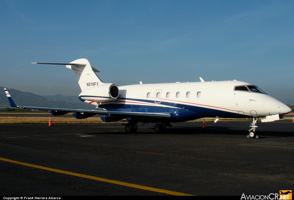 N519FX - Bombardier BD-100-1A10 Challenger 300 - Privado