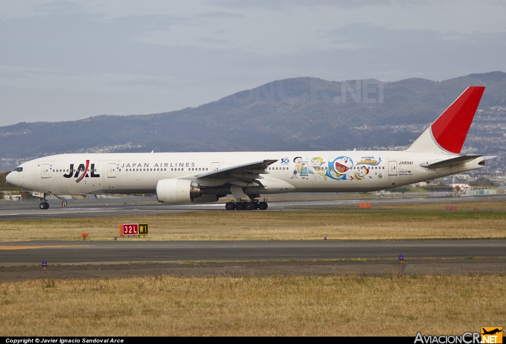 JA8941 - Boeing 777-346 - Japan Airlines