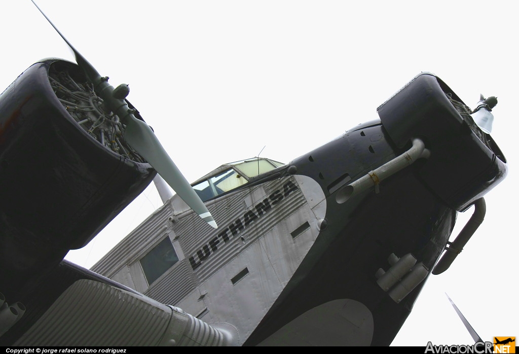 D-AQUI - Junkers Ju-52/3m - Berlin Fundation ( Lufthansa )