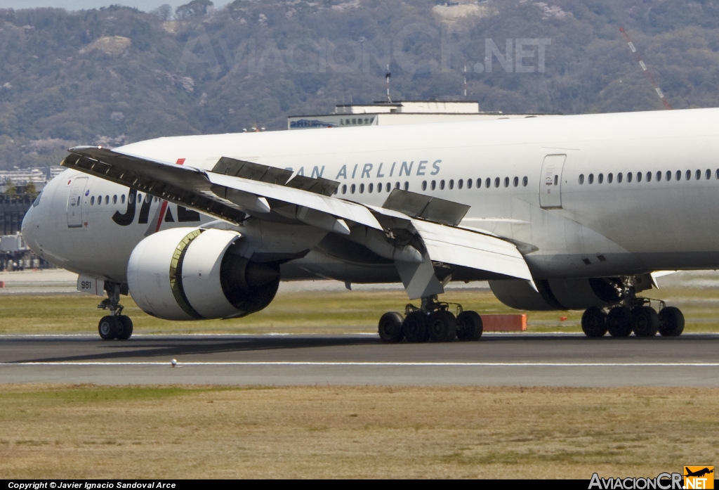 JA8981 - Boeing 777-246 - Japan Airlines