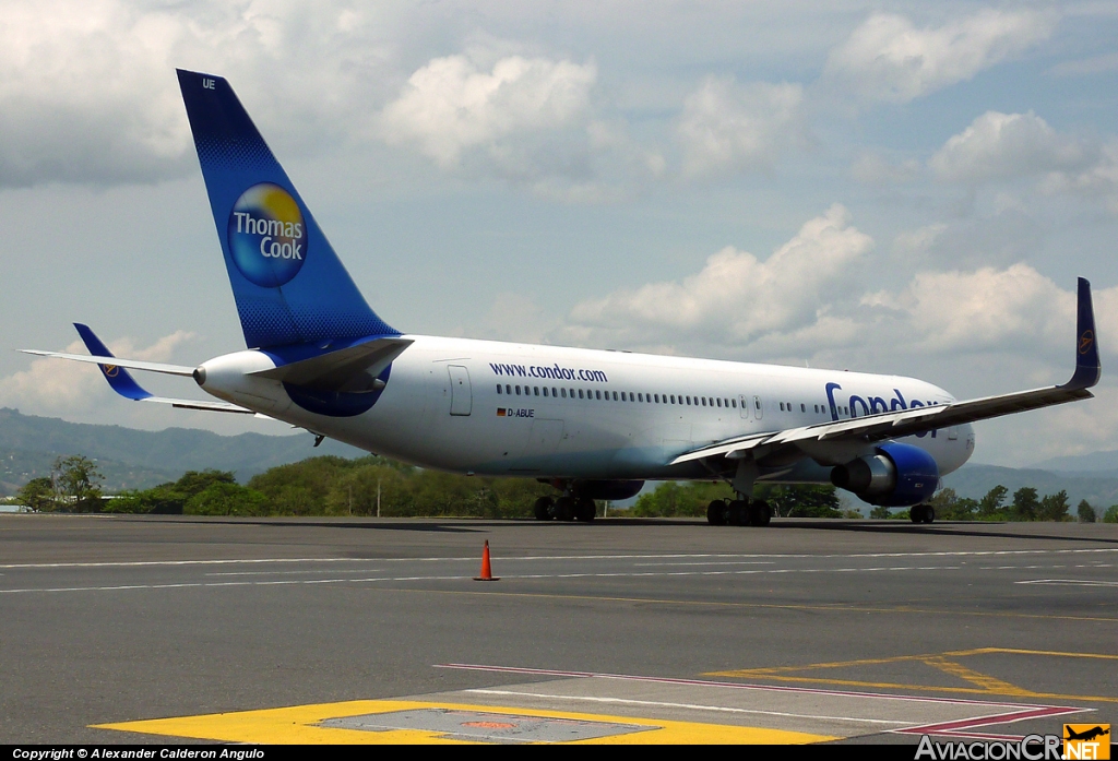 D-ABUE - Boeing 767-330/ER - Condor