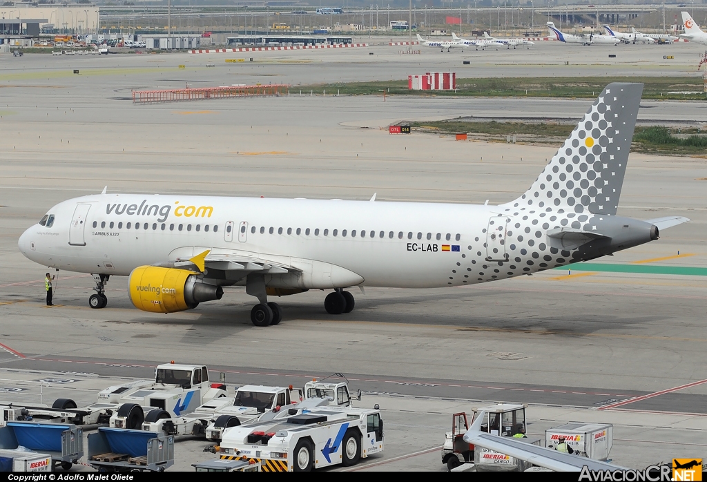 EC-LAB - Airbus A320-214 - Vueling