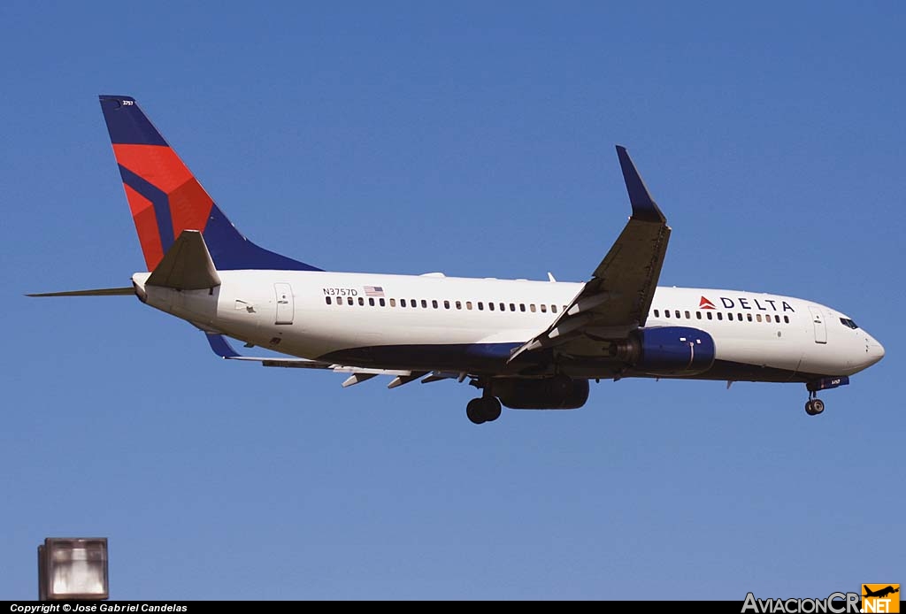 N3757D - Boeing 737-832 - Delta Air Lines