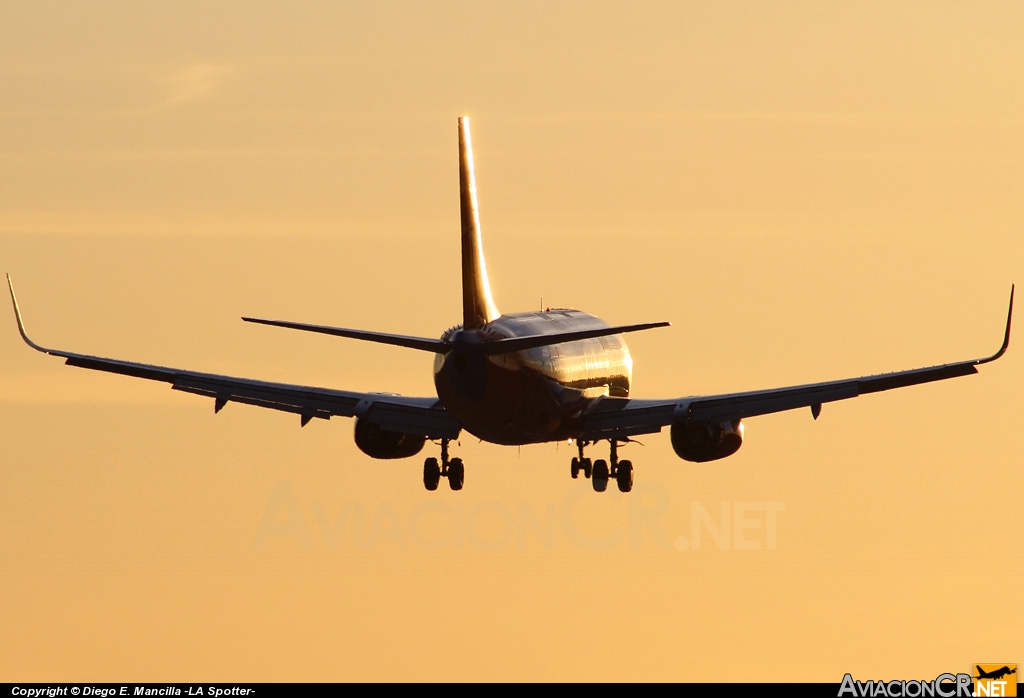 N***SW - Boeing 737-7H4 - Southwest Airlines