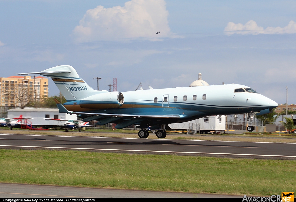 N138CH - Bombardier BD-100-1A10 Challenger 300 - Privado