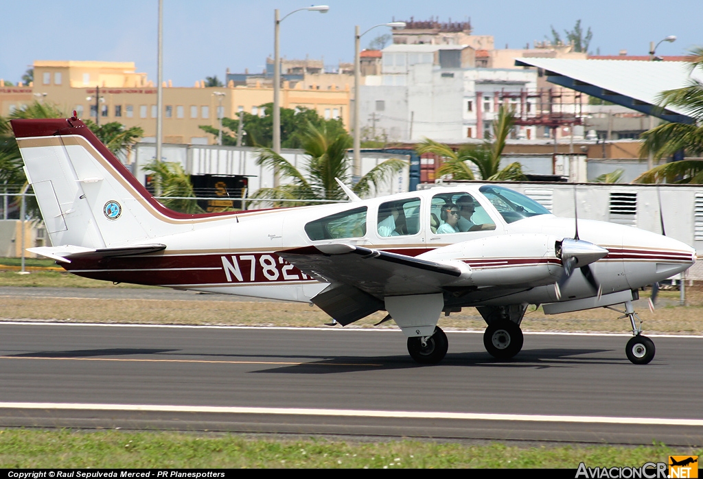 N7821R - Beechcraft 95-B55 Baron - Privado