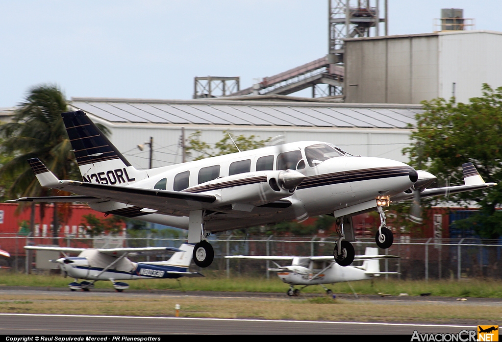 N350RL - Piper PA-31-350 Navajo Chieftain - Privado