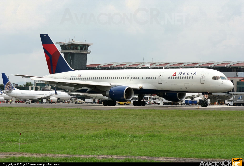 N616DL - Boeing 757-232 - Delta Air Lines