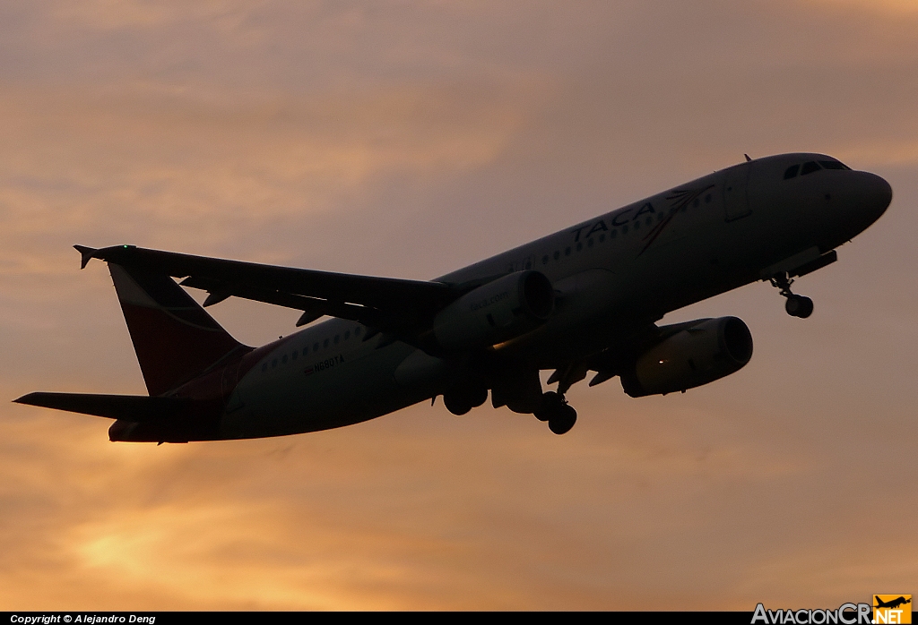 N680TA - Airbus A320-233 - TACA